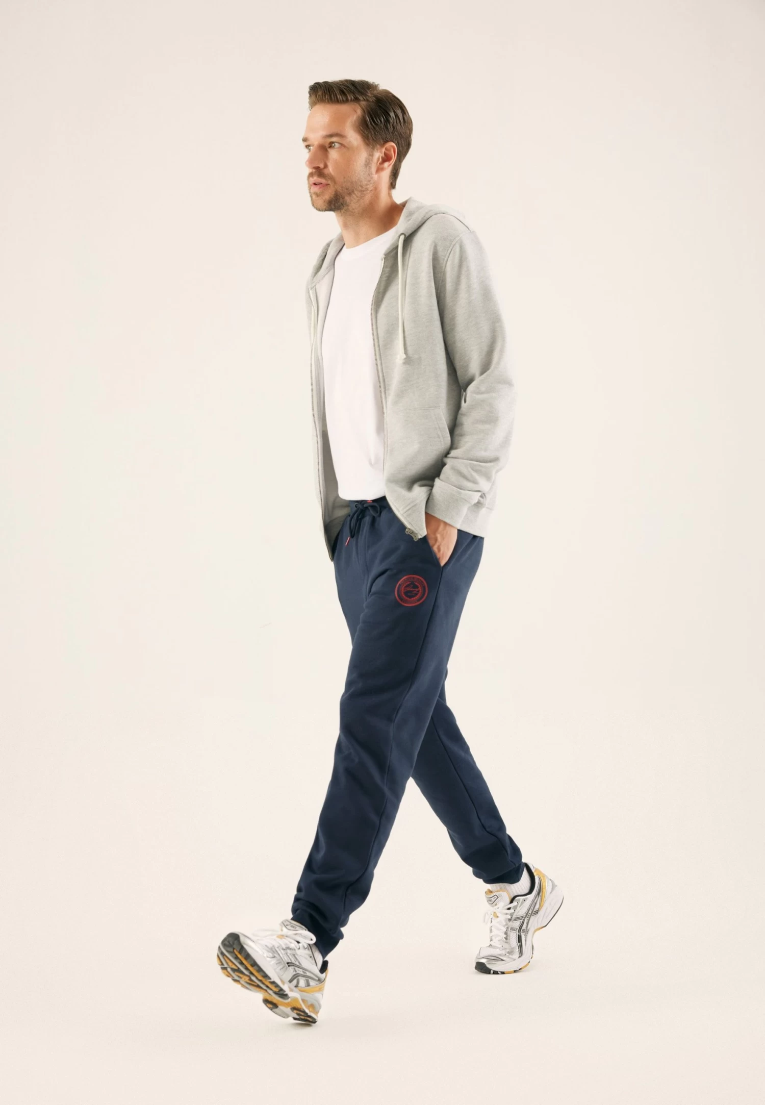 Pier One Pantaloni SportiviDark Blue Uomo Pantaloni PI922E05O-K11 2 Pier One Pantaloni SportiviDark Blue Uomo Pantaloni PI922E05O-K11 - immagine 2