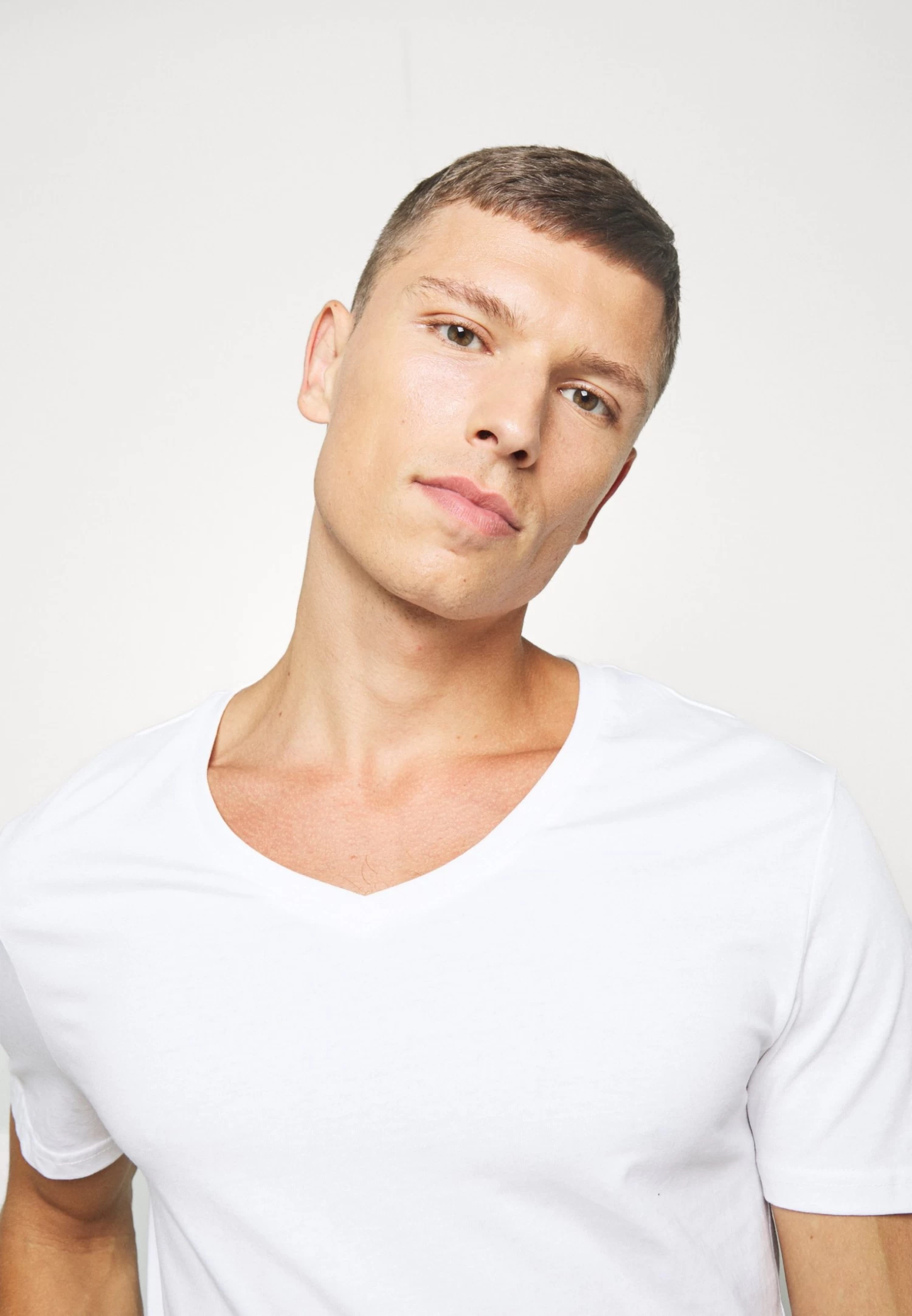 Pier One 2 Pack - T-Shirt Basic - White 4 Pier One 2 Pack - T-Shirt Basic - White - immagine 4