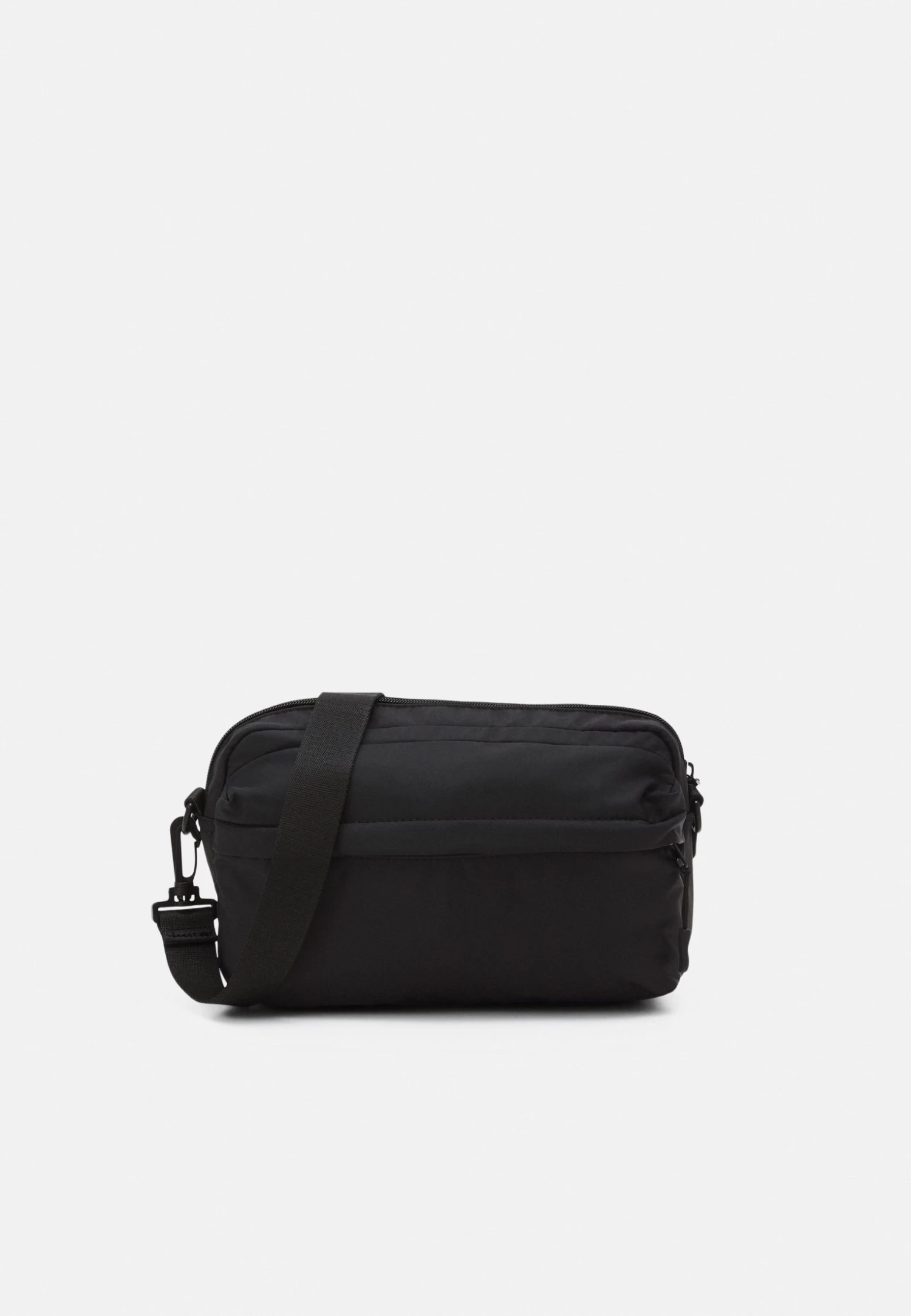 Pier One Borsa A TracollaBlack Uomo Borse PI954H02B-Q11 1 Pier One Borsa A TracollaBlack Uomo Borse PI954H02B-Q11