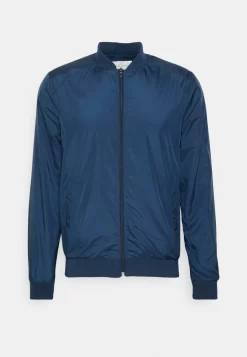 Pier One Giubbotto Bomber Dark Blue Uomo Giacche YO122T02C-K11 8 Pier One Giubbotto Bomber Dark Blue Uomo Giacche YO122T02C-K11 -Pier One 2c7513d9326d4f81ad0abd17cff88e17 scaled
