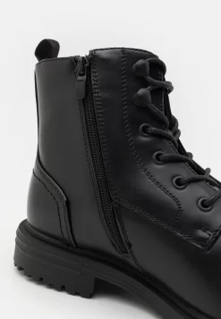 Pier One Stivaletti StringatiBlack Uomo Stivaletti/Stivali PI912K0B9-Q11 -Pier One 36dcf1ba7bd1498d87019bd4eebe466a scaled