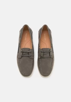 Pier One Scarpe Da BarcaGrey Uomo Scarpe Con I Lacci PI912M0C8-C11 -Pier One 3959fe47627e4ff0866a48274cf572ee scaled