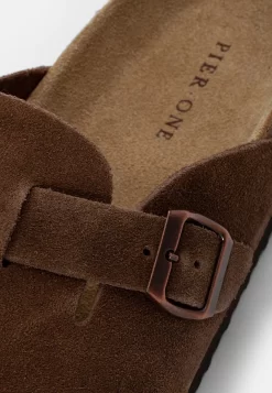 Pier One Leather Unisex - Pantofole - Brown 11 Pier One Leather Unisex - Pantofole - Brown -Pier One 47364cdc1dcd4794860a5f6810594e6c scaled