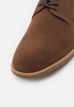 Pier One StringateBrown Uomo Scarpe Con I Lacci PI912M0E3-O11 -Pier One 4e8a053af9ba4597871e5b399978275b scaled