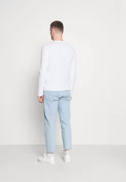 Pier One 5 PackMaglietta A Manica LungaWhite/Dark Blu/Grey Uomo T-shirt E Polo PI922O0RB-A11 -Pier One 501e285d599547fa8b3d97a7168757c4 scaled