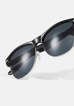 Pier One Occhiali Da SoleBlack Uomo Occhiali Da Sole PI952K01B-Q11 -Pier One 5a7779507318465b9b3d58a780cfb9af scaled