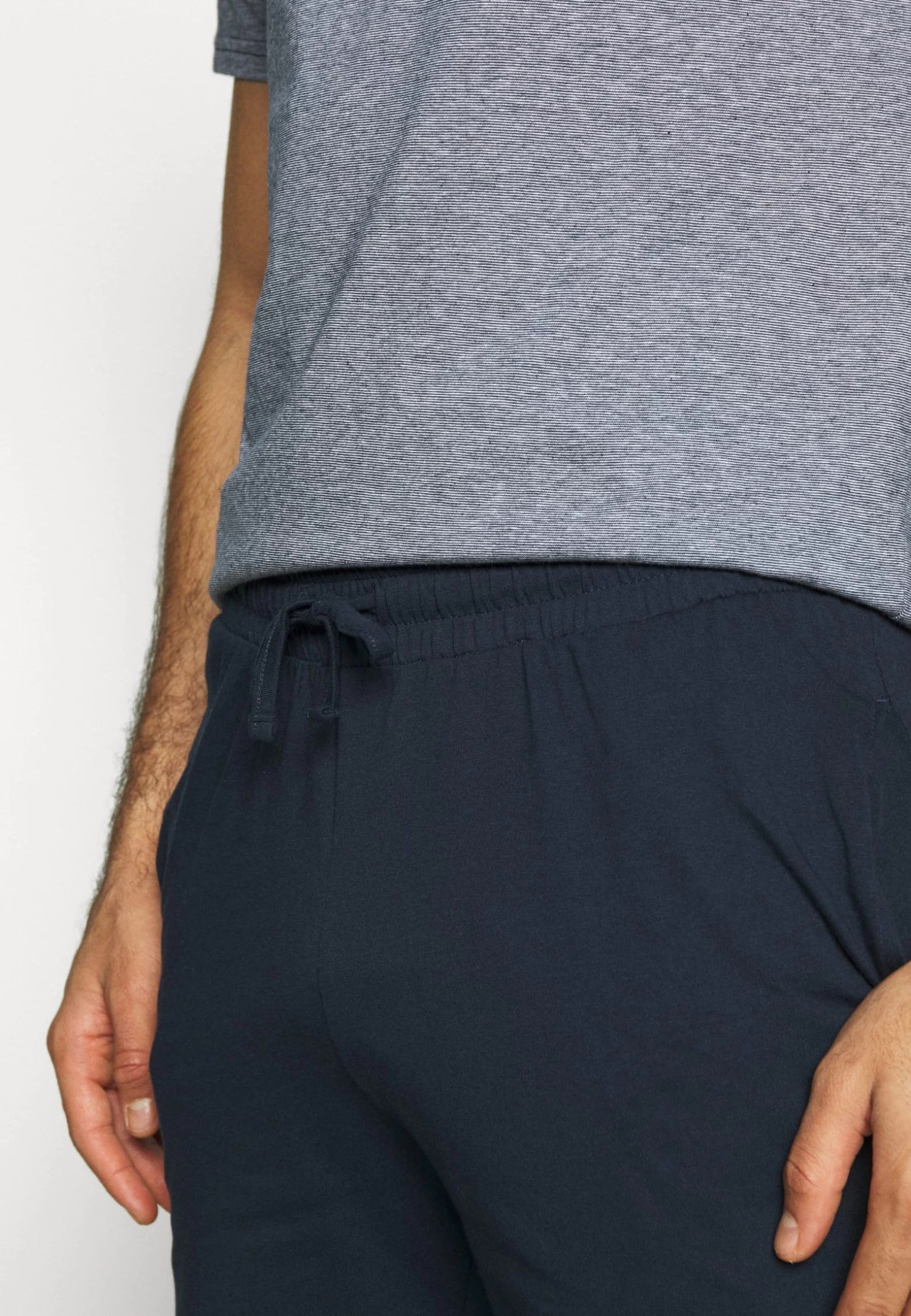 Pier One PigiamaDark Blue Uomo Per La Notte PI982M02S-K11 5 Pier One PigiamaDark Blue Uomo Per La Notte PI982M02S-K11 - immagine 5