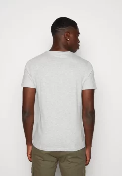 Pier One Unisex 5 PackT-Shirt BasicBlack /Dark Blue/Dark Green Donna T-shirt E Top PI921001F-Q11 11 Pier One Unisex 5 PackT-Shirt BasicBlack /Dark Blue/Dark Green Donna T-shirt E Top PI921001F-Q11 -Pier One 60b09e26f77f493d9bfaf26534a8018b scaled