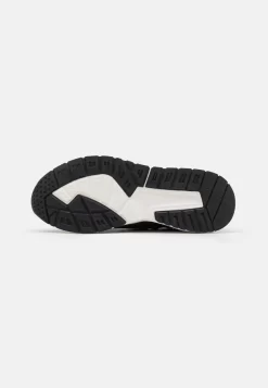 Pier One UnisexSneakers BasseBlack Donna Sneakers PI915O00M-Q11 10 Pier One UnisexSneakers BasseBlack Donna Sneakers PI915O00M-Q11 -Pier One 631ed858c07d492fab7852eeec4dc5a9 scaled