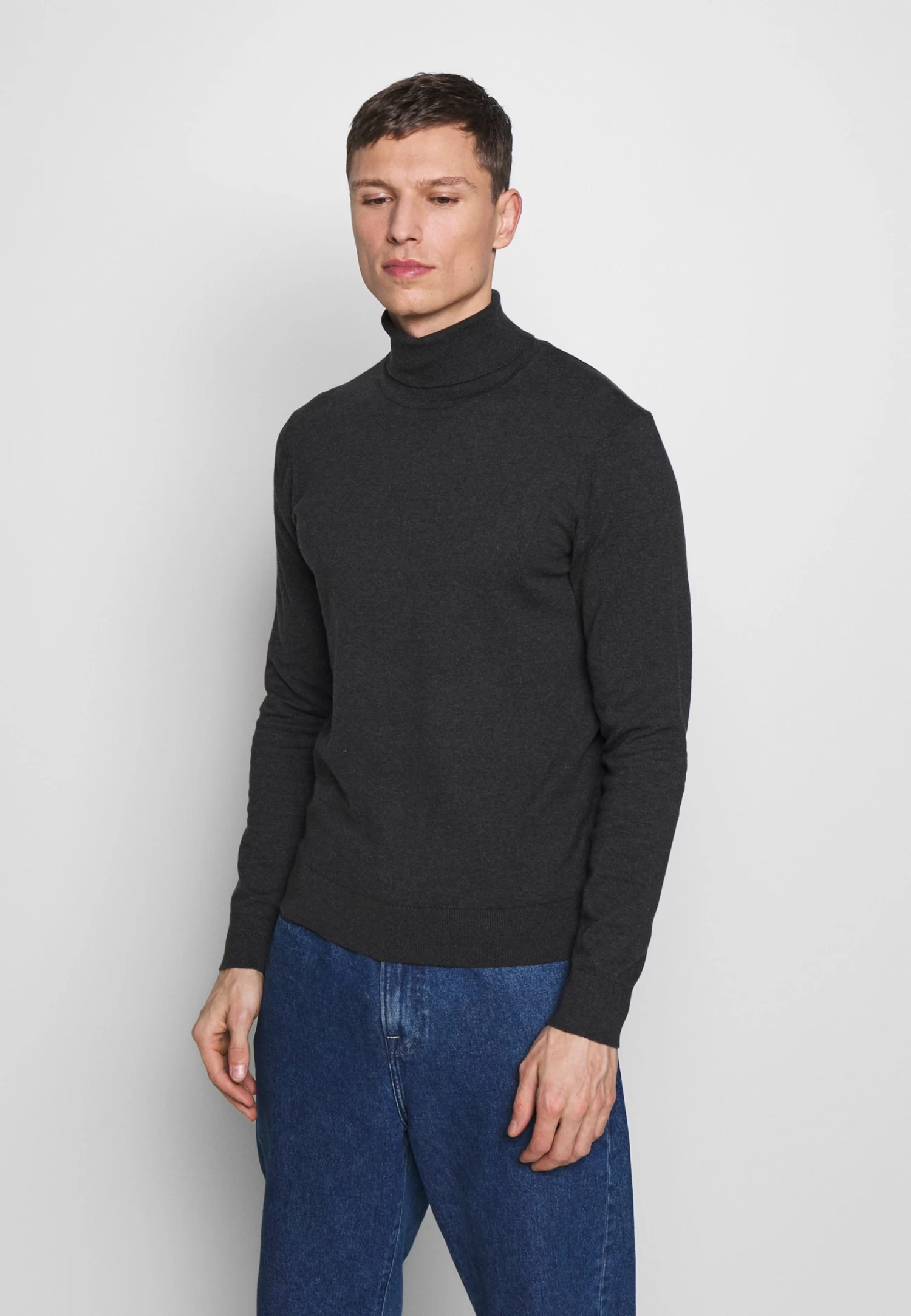 Pier One 2 PackBasic TurtleneckMaglioneBlack/Mottled Dark Grey Uomo Maglieria PI922Q06B-Q11 3 Pier One 2 PackBasic TurtleneckMaglioneBlack/Mottled Dark Grey Uomo Maglieria PI922Q06B-Q11 - immagine 3