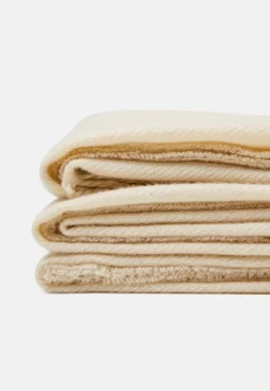 Pier One UnisexSciarpaOff-White Donna Sciarpe PI954G00J-A11 -Pier One 64c11f18a44649a0bbf3b60dd9446ac2 scaled