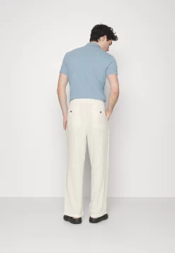 Pier One Drawcord Trousers Linen BlendPantaloniOff-White Uomo Pantaloni PI922E05A-A11 -Pier One 65c988989ad143de851aee47dda41e80 scaled