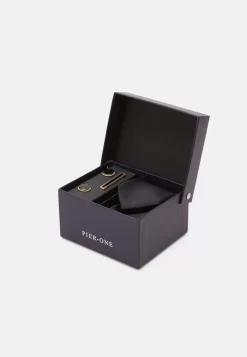 Pier One Set - Fazzoletti Da Taschino - Black -Pier One 694a847acb5d4452be025fc6f3dd0a29 scaled