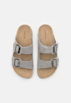 Pier One Leather Unisex - Pantofole - Grey 9 Pier One Leather Unisex - Pantofole - Grey -Pier One 6e172422b00e484a8ac21c5f565af9d6 scaled