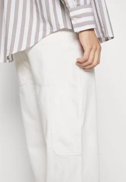 Pier One Carpenter Colored Twill Jeans A SigarettaOff-White Uomo Jeans PI922G04S-A11 13 Pier One Carpenter Colored Twill Jeans A SigarettaOff-White Uomo Jeans PI922G04S-A11 -Pier One 72381b5c0ea4476da8022189e3b24b31 scaled