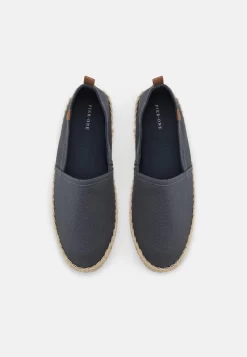 Pier One UnisexEspadrillasDark Grey Uomo Scarpe Basse PI915C00D-C11 -Pier One 78088d294b5a42328779bc35d556eee2 scaled