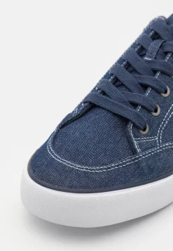 Pier One UnisexSneakers BasseDark Blue Uomo Sneaker PI915O02Z-K11 11 Pier One UnisexSneakers BasseDark Blue Uomo Sneaker PI915O02Z-K11 -Pier One 88d4a325a78341e996cfd14f5eda8dc6 scaled