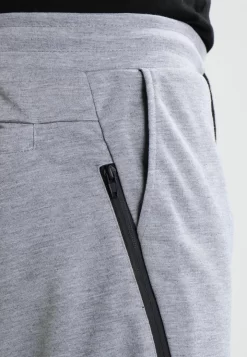 Pier One Pantaloni SportiviLight Grey Uomo Pantaloni PI922E03N-C11 11 Pier One Pantaloni SportiviLight Grey Uomo Pantaloni PI922E03N-C11 -Pier One 945c619f1e5c46c6a04b229d5a4d93f9