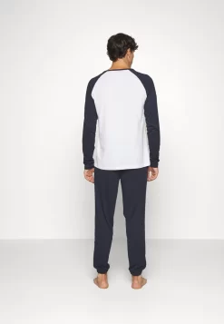 Pier One PigiamaDark Blue Uomo Per La Notte PI982M043-K11 7 Pier One PigiamaDark Blue Uomo Per La Notte PI982M043-K11 -Pier One 98d44e3c8a27401ea1d4653cfb0e08fd scaled