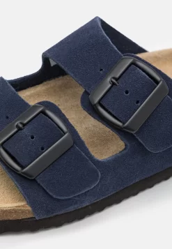 Pier One Leather Unisex - Pantofole - Dark Blue -Pier One a5a88158e25a4eb4b3e59dc262861c25 scaled