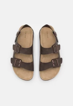 Pier One Unisex - Sandali - Dark Brown 9 Pier One Unisex - Sandali - Dark Brown -Pier One a689817c07e34f47aa63a98de89f094a scaled