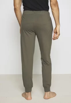Pier One 2 PackPantaloni Del PigiamaBlack/Khaki Uomo Per La Notte PI982L00I-Q11 -Pier One b05476e2e1ce4ad386cd960468024b3e scaled