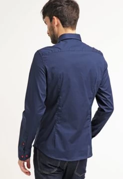 Pier One CamiciaDark Blue/Red Uomo Completi E Cravatte PI922D02W-K12 -Pier One b38d04691dd34e6ebb45d0126d8feb7e