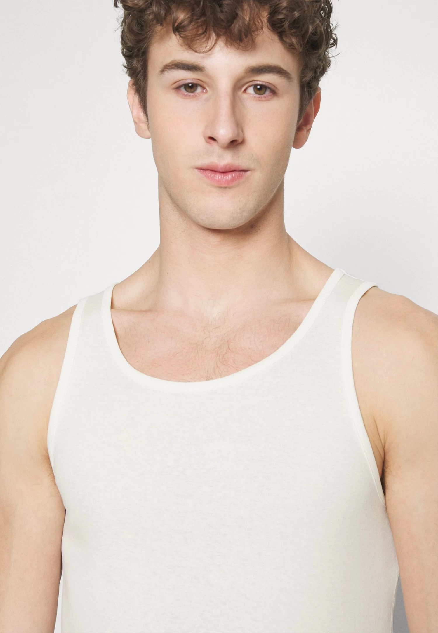 Pier One 5 PackMaglietta IntimaWhite Uomo Intimo PI982Q00D-A11 4 Pier One 5 PackMaglietta IntimaWhite Uomo Intimo PI982Q00D-A11 - immagine 4