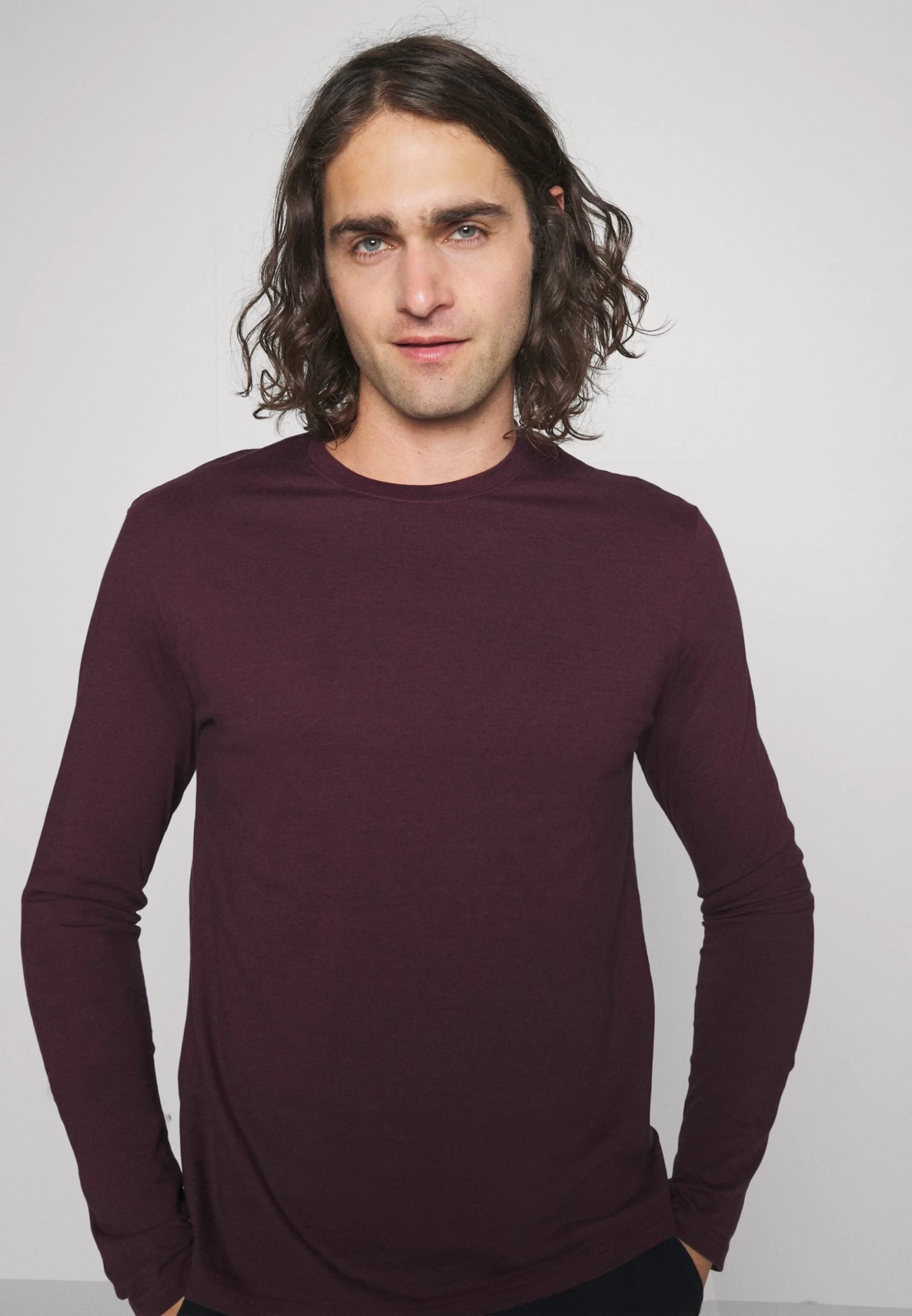 Pier One Pigiama Dark Blue/Bordeaux Uomo Per La Notte PI982M033-K14 4 Pier One Pigiama Dark Blue/Bordeaux Uomo Per La Notte PI982M033-K14 - immagine 4