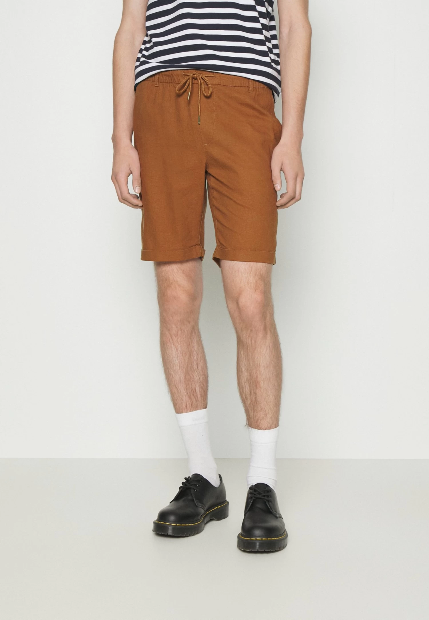 Pier One Linen Blend Drawcord Shorts ShortsBrown Uomo Bermuda PI922F04V-O11 1 Pier One Linen Blend Drawcord Shorts ShortsBrown Uomo Bermuda PI922F04V-O11