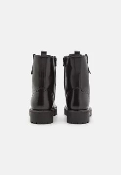 Pier One Leather Stivaletti Con PlateauBlack Donna Stivaletti PI911N09R-Q11 9 Pier One Leather Stivaletti Con PlateauBlack Donna Stivaletti PI911N09R-Q11 -Pier One cc251e75ec2548929de695b62da7986b scaled