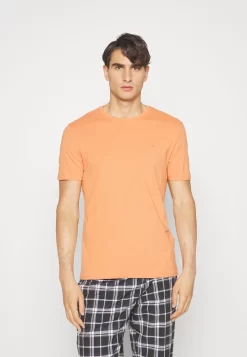 Pier One Unisex 5 PackT-Shirt BasicOff-White/Tan/Orange Uomo T-shirt E Polo PI921001I-A12 -Pier One cc96390b4109421eb139c49b19cbbe23 scaled