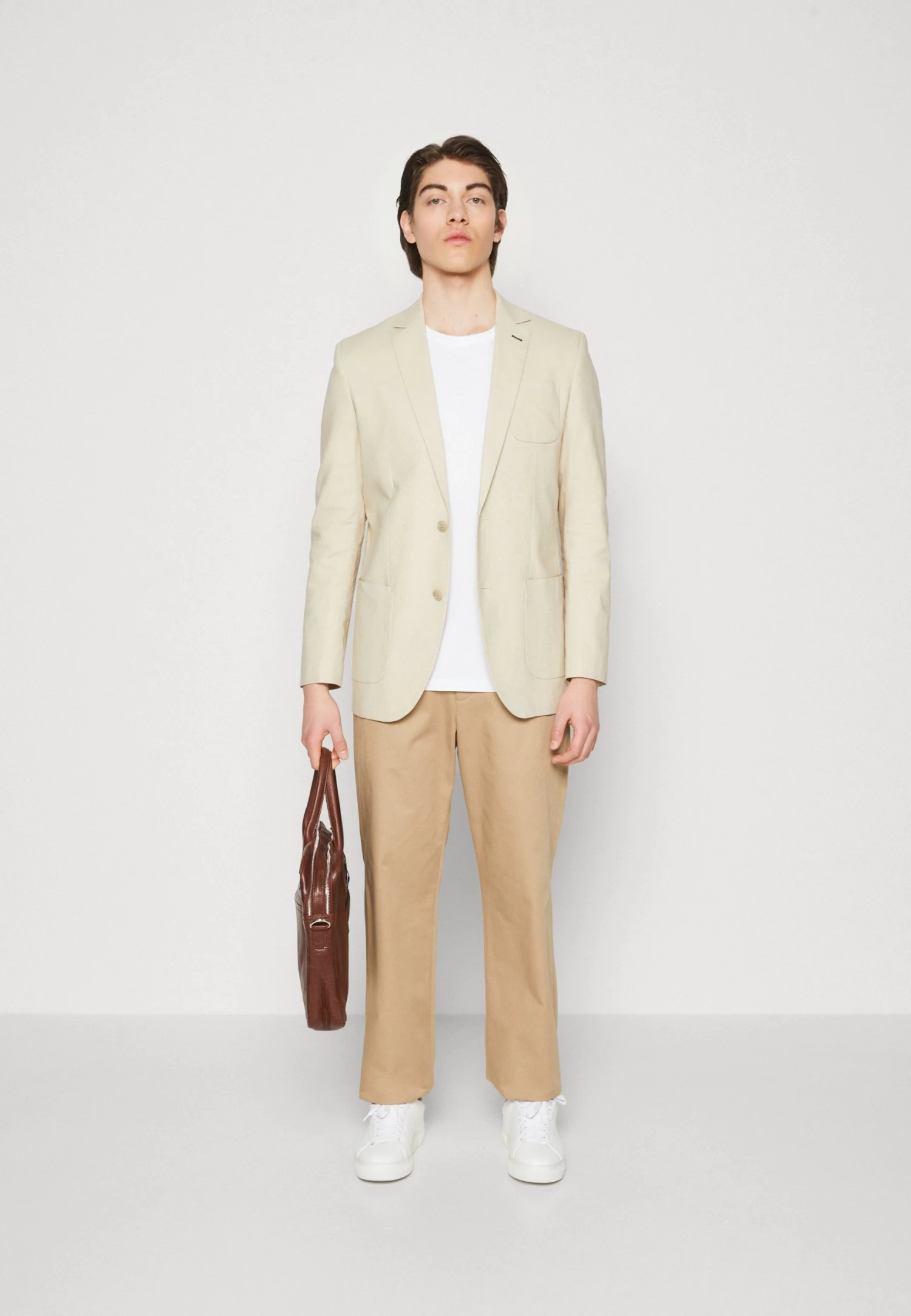 Pier One GiaccaBeige Uomo Completi E Cravatte PI922T04O-B11 2 Pier One GiaccaBeige Uomo Completi E Cravatte PI922T04O-B11 - immagine 2