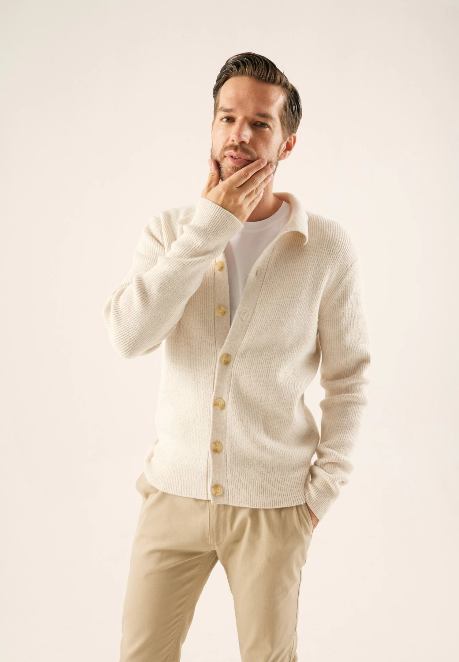 Pier One CardiganOff-White Uomo Maglieria PI922Q0BR-A11 1 Pier One CardiganOff-White Uomo Maglieria PI922Q0BR-A11