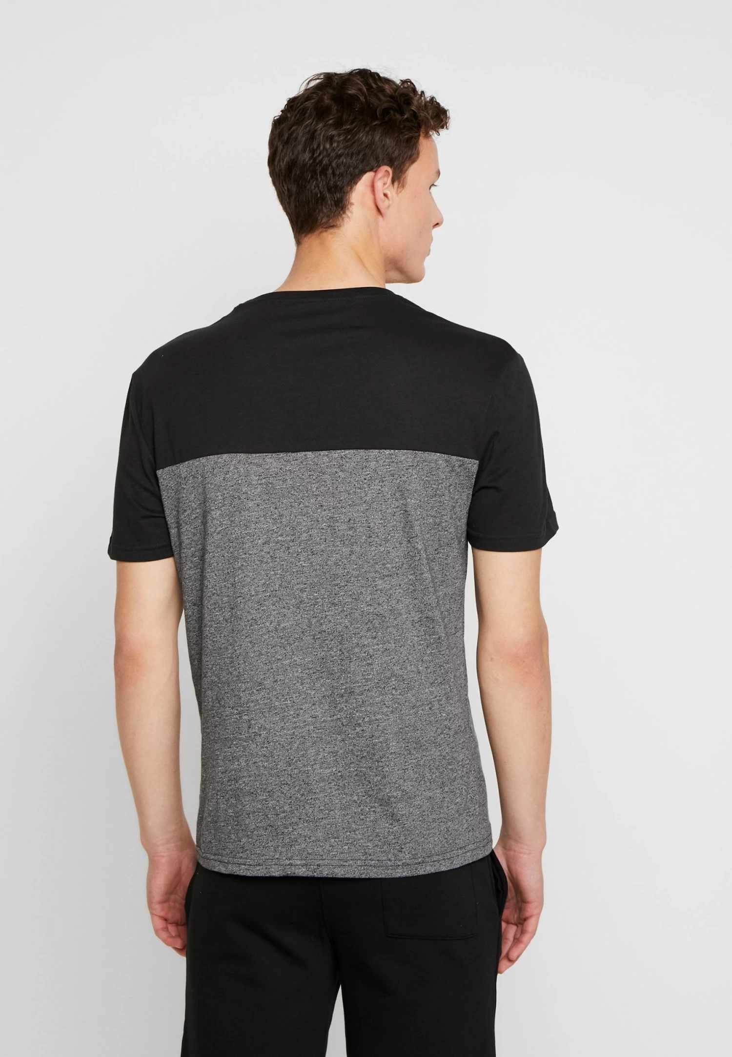 Pier One T-Shirt Con StampaBlack Uomo T-shirt E Polo PI922O0GX-Q11 3 Pier One T-Shirt Con StampaBlack Uomo T-shirt E Polo PI922O0GX-Q11 - immagine 3