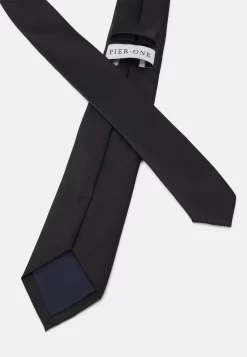 Pier One -Pier One e59e3fac27614868a12138da9fcc2679 scaled