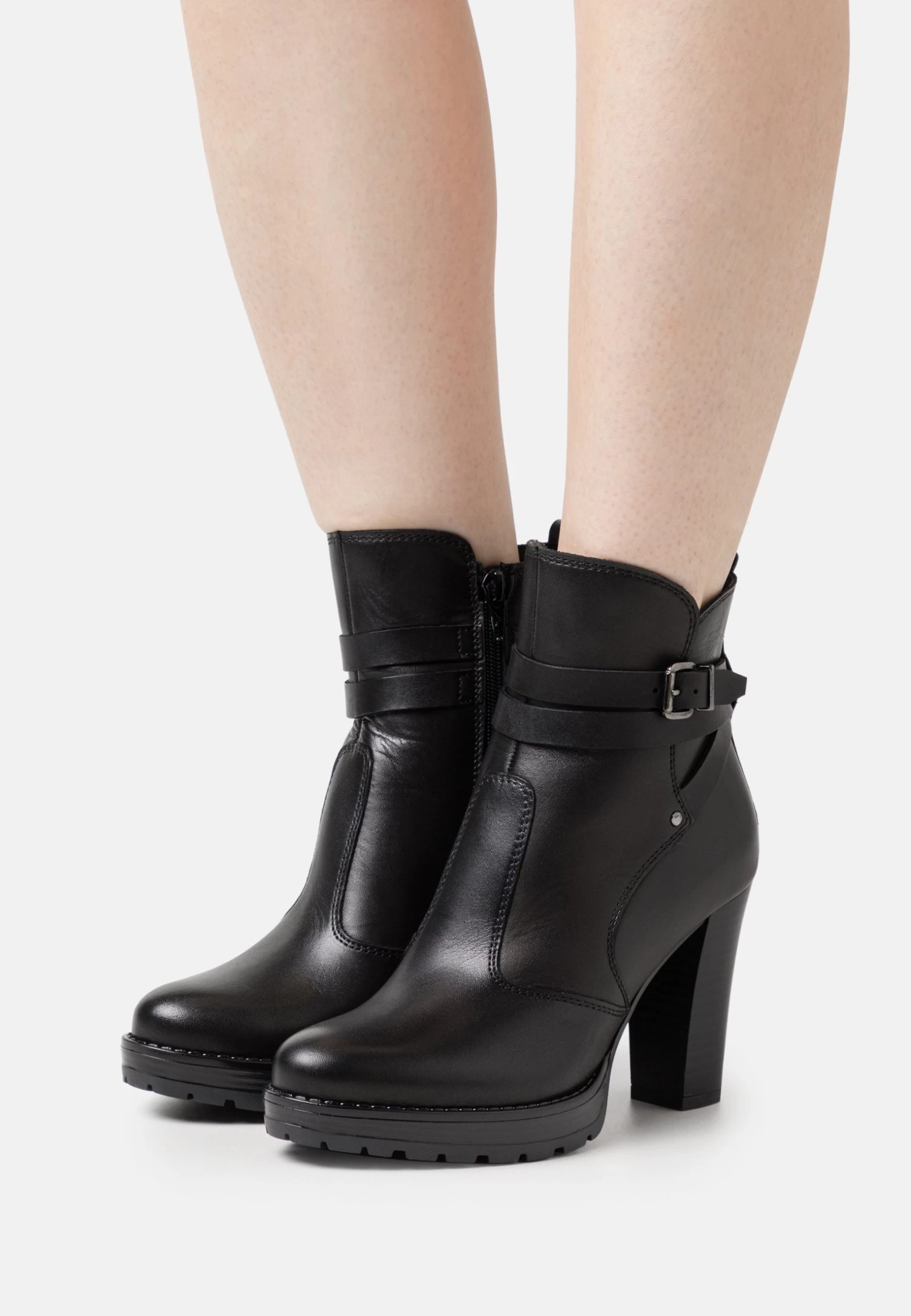 Pier One Leather Stivaletti Con PlateauBlack Donna Stivali PI911N09P-Q11 1 Pier One Leather Stivaletti Con PlateauBlack Donna Stivali PI911N09P-Q11