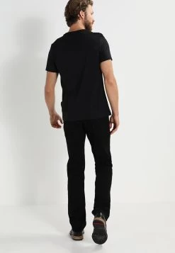 Pier One 2 PackT-Shirt BasicBlack Uomo T-shirt E Polo PI982AA00-Q11 -Pier One e8cfb319e7df47a68a9ff2b69125007e