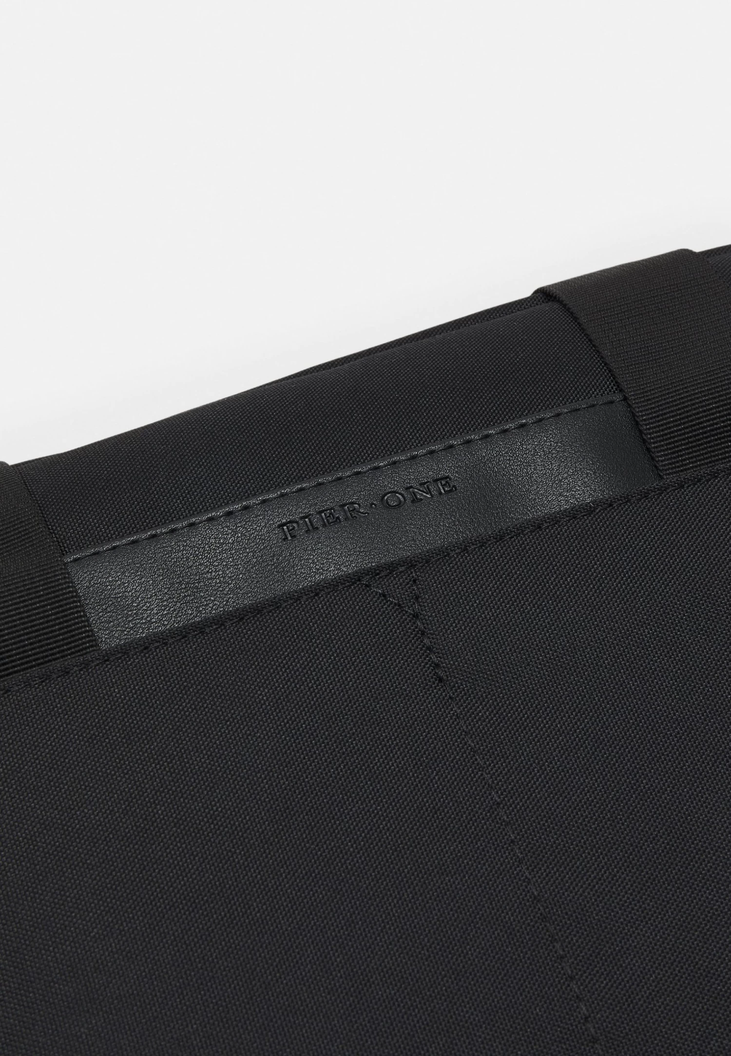 Pier One UnisexBorsa Porta PcBlack Donna Borse PI954H021-Q11 4 Pier One UnisexBorsa Porta PcBlack Donna Borse PI954H021-Q11 - immagine 4