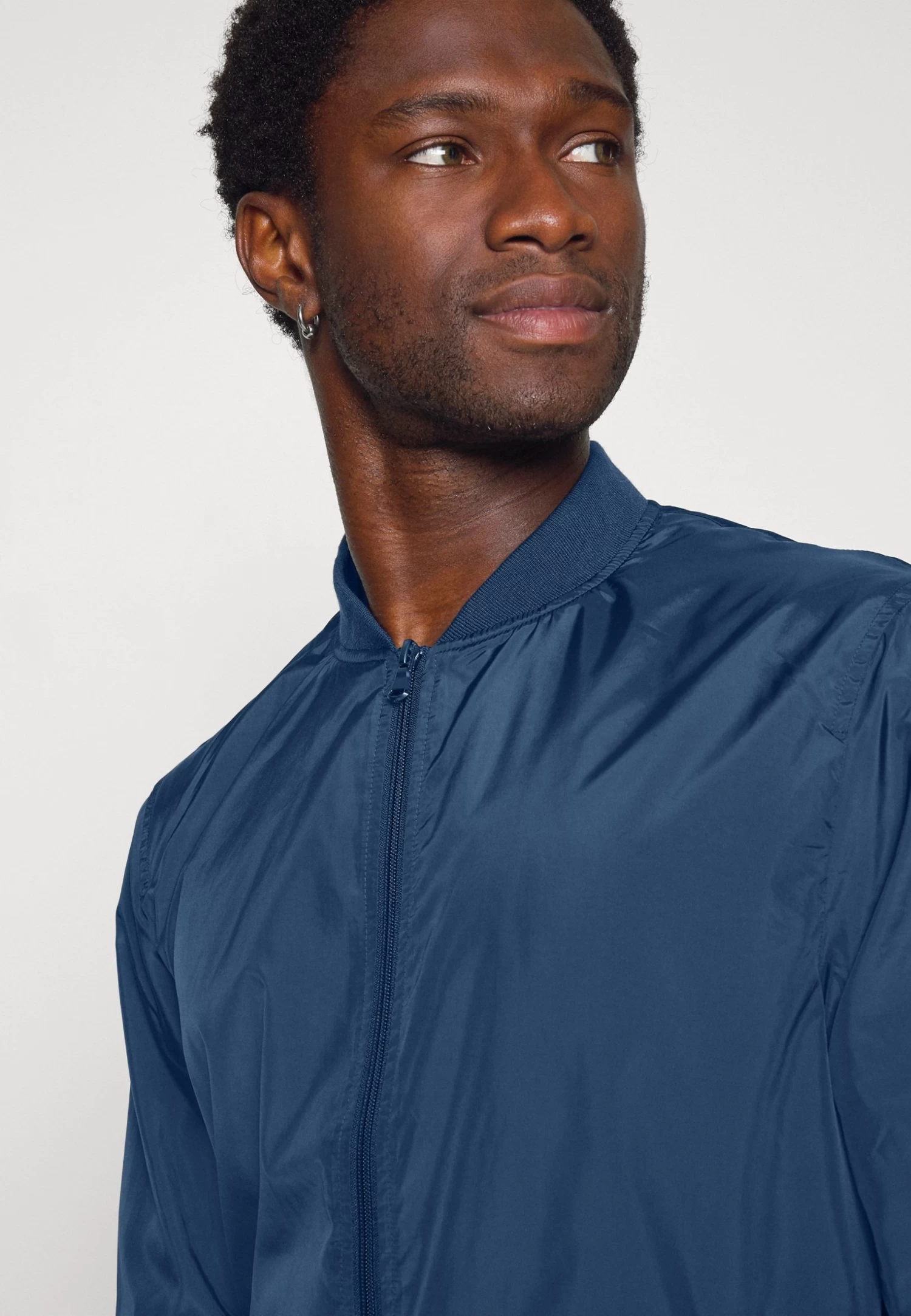 Pier One Giubbotto Bomber Dark Blue Uomo Giacche YO122T02C-K11 5 Pier One Giubbotto Bomber Dark Blue Uomo Giacche YO122T02C-K11 - immagine 5