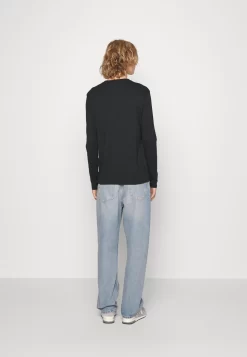 Pier One 5 PackMaglietta A Manica LungaWhite/Dark Blue/Black Uomo T-shirt E Polo PI922O0RB-A13 -Pier One f535302a43fa4b80a1a3b6c44bddcdfe scaled