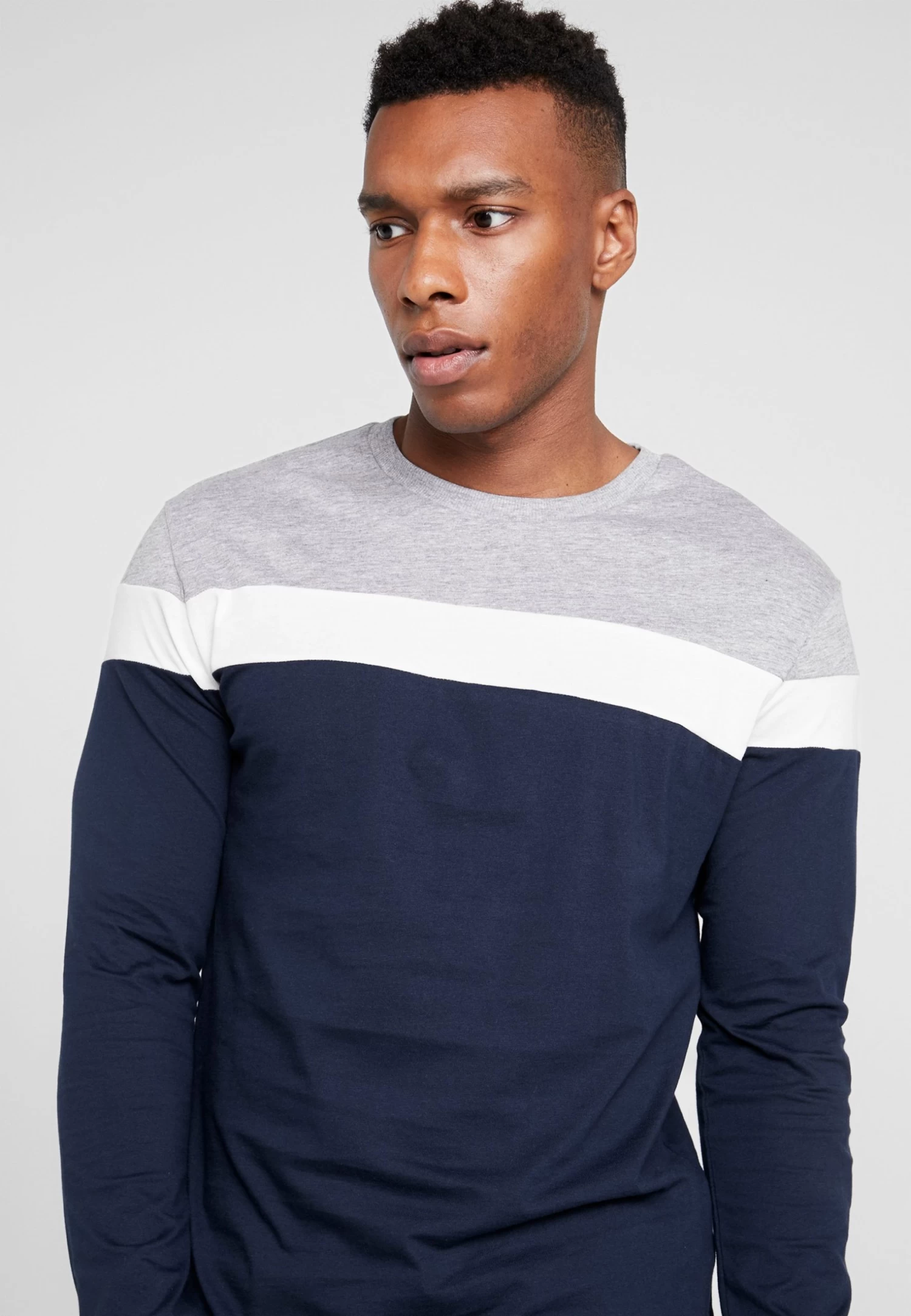 Pier One Maglietta A Manica LungaGrey/Dark Blue Uomo T-shirt E Polo PI922O0GL-C11 5 Pier One Maglietta A Manica LungaGrey/Dark Blue Uomo T-shirt E Polo PI922O0GL-C11 - immagine 5