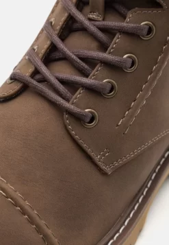 Pier One Stivaletti StringatiBrown Uomo Stivaletti/Stivali PI912K0BL-O11 -Pier One ff5293cf848a42048742384a849ca023 scaled